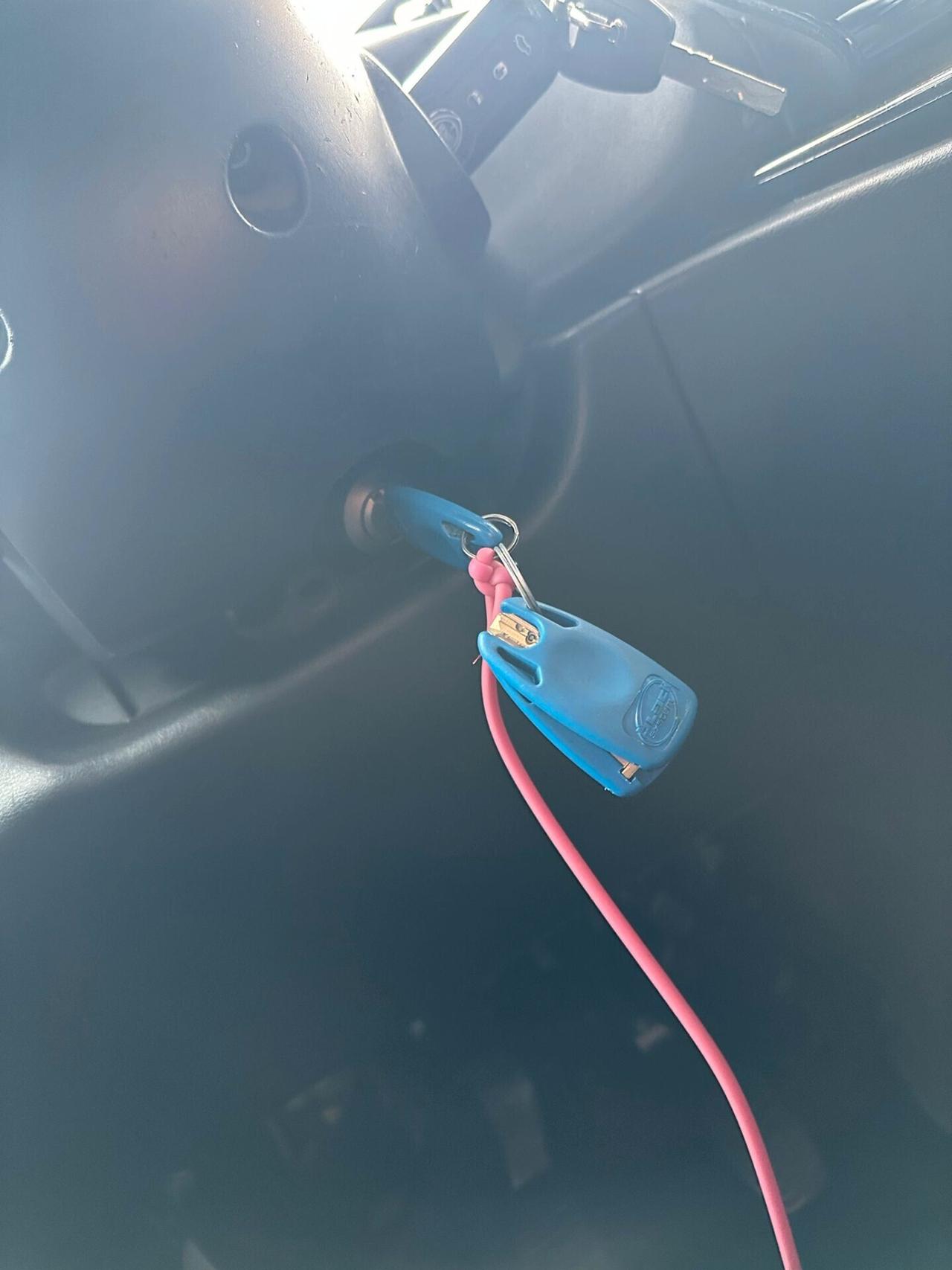 Lancia Ypsilon 1.2 69 CV 5 porte Silver