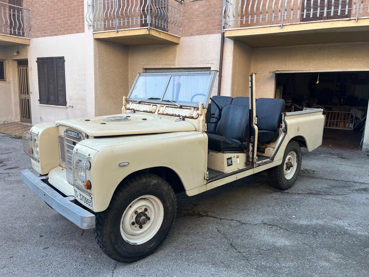 Land Rover Defender 109 diesel 9 posti
