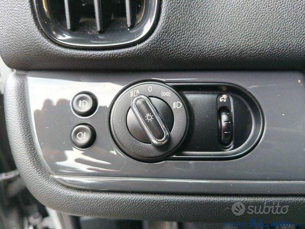 MINI - Countryman - Mini One Northwood Edition