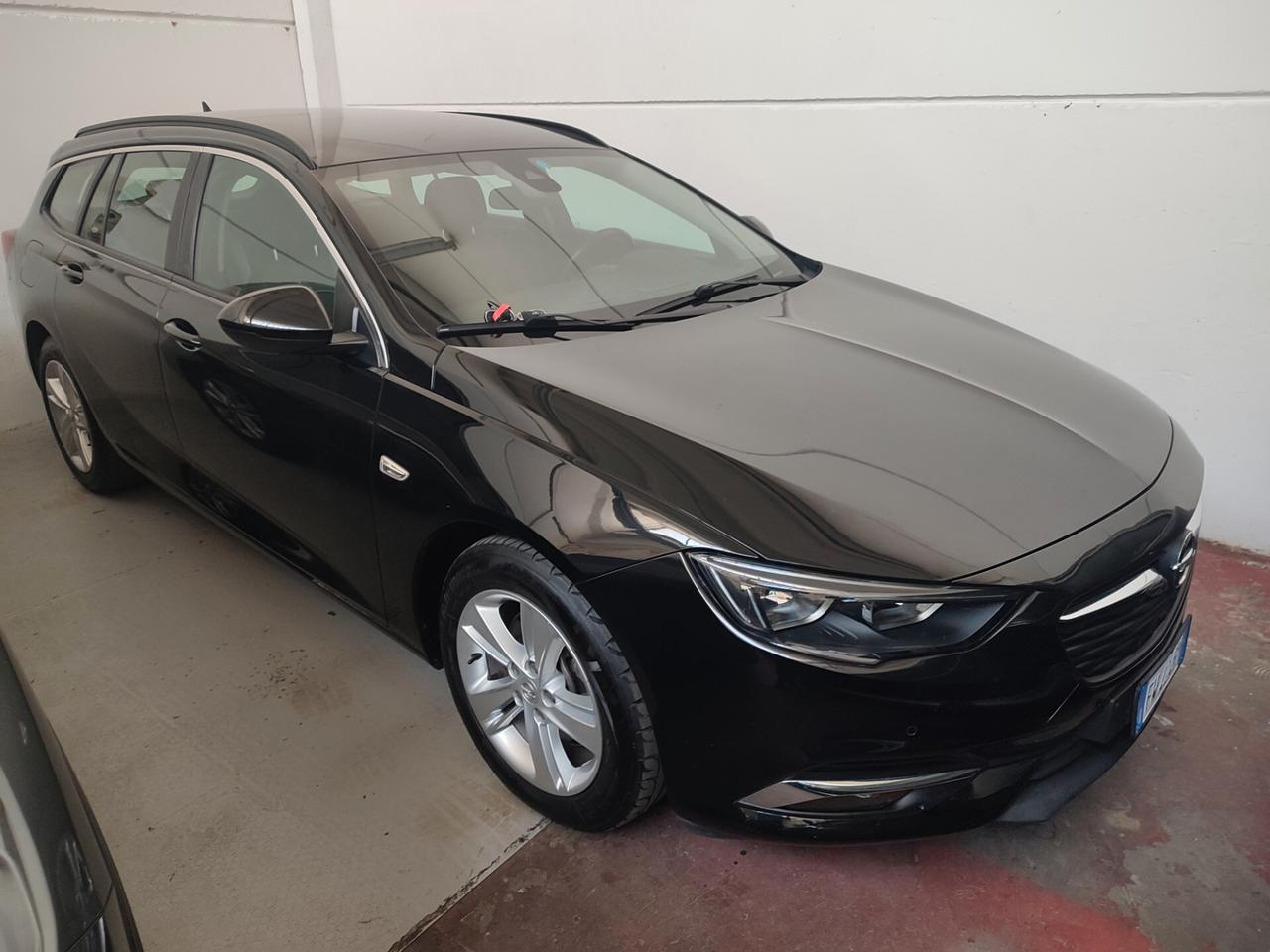 OPEL INSIGNIA 2019 EURO6D 1.6DIESEL AUTOMATICA GARANZIA 12MESI