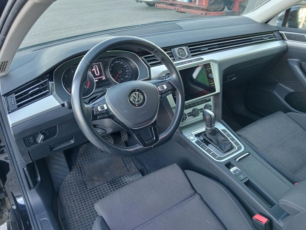 Volkswagen Passat Variant 1.6 TDI 120cv DSG UNIPROPRIETARIO