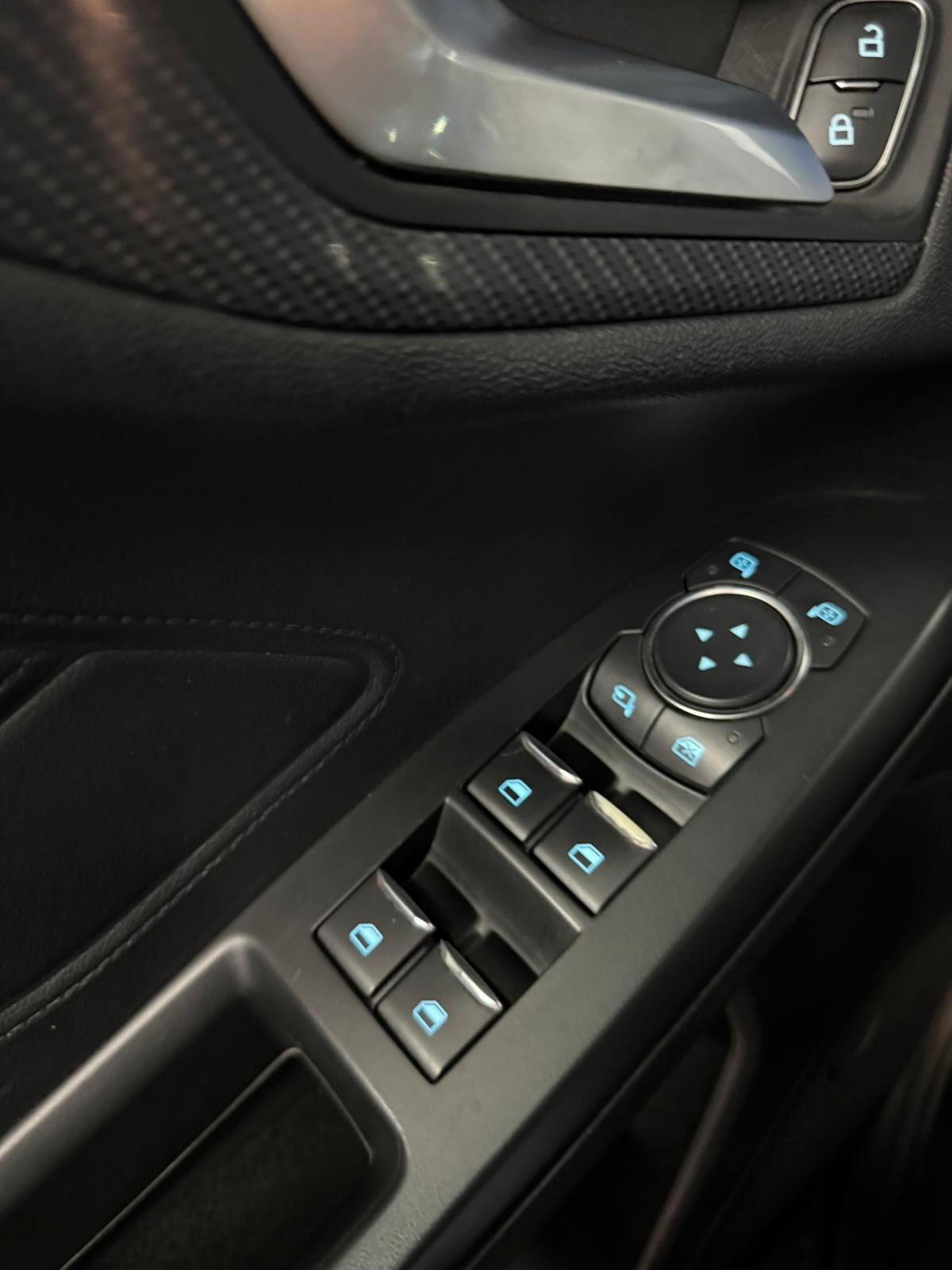 FOCUS FULL OPTIONAL SW ST-Line Co-Pilot