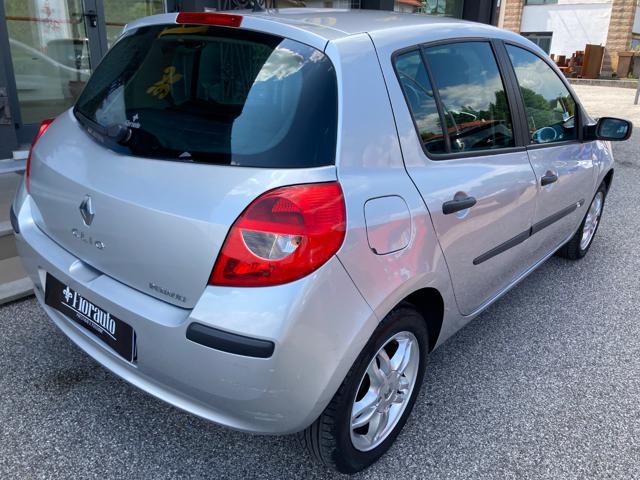 RENAULT Clio 1.4 16V 5 porte Dynamique NEOPATENTATI