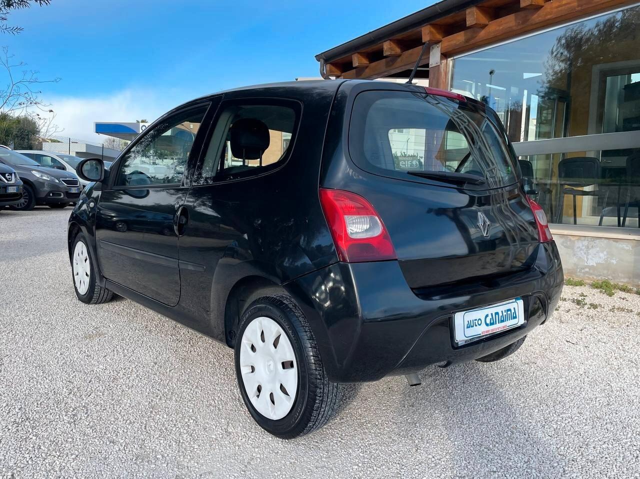 RENAULT TWINGO 1.2 B - 2010