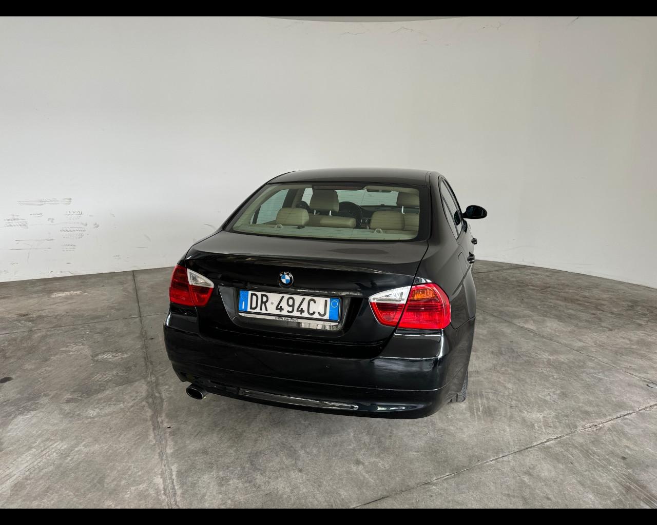 BMW Serie 3 (E90/91) - 320d cat Attiva