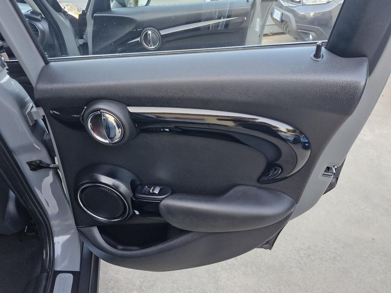 MINI COOPER 1.5 BENZINA 136CV ANNO 2015