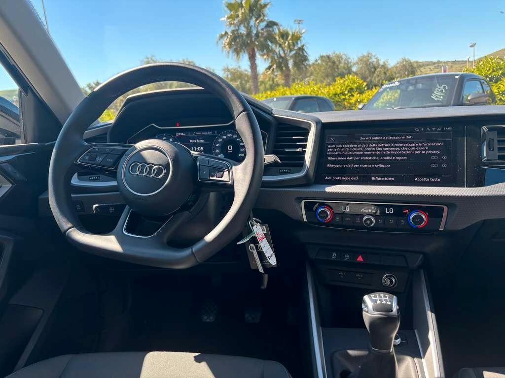 Audi A1 SPB 30 TFSI S line edition 2025 / KM 12.000 IVA ESPOSTA Tua a solo 275 Euro al mese