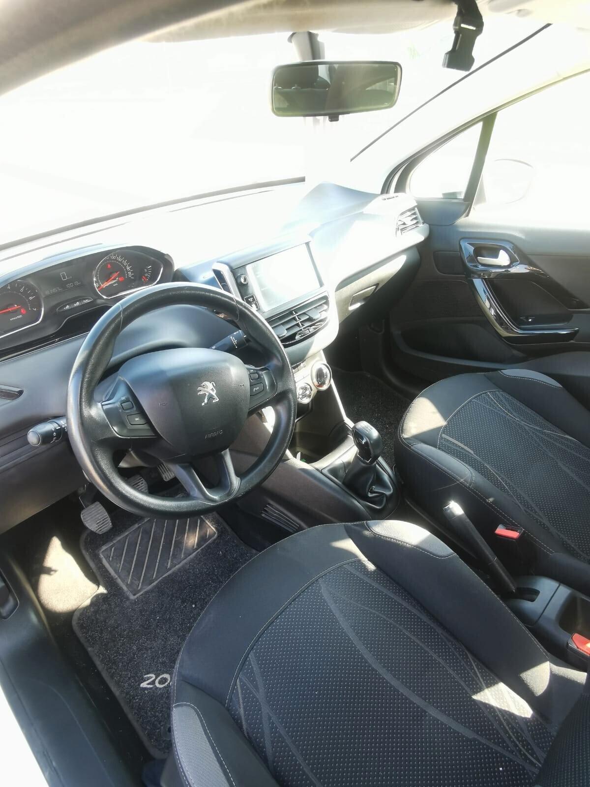 Peugeot 208 1.2 VTi 82 CV 5 porte Active 12/2013