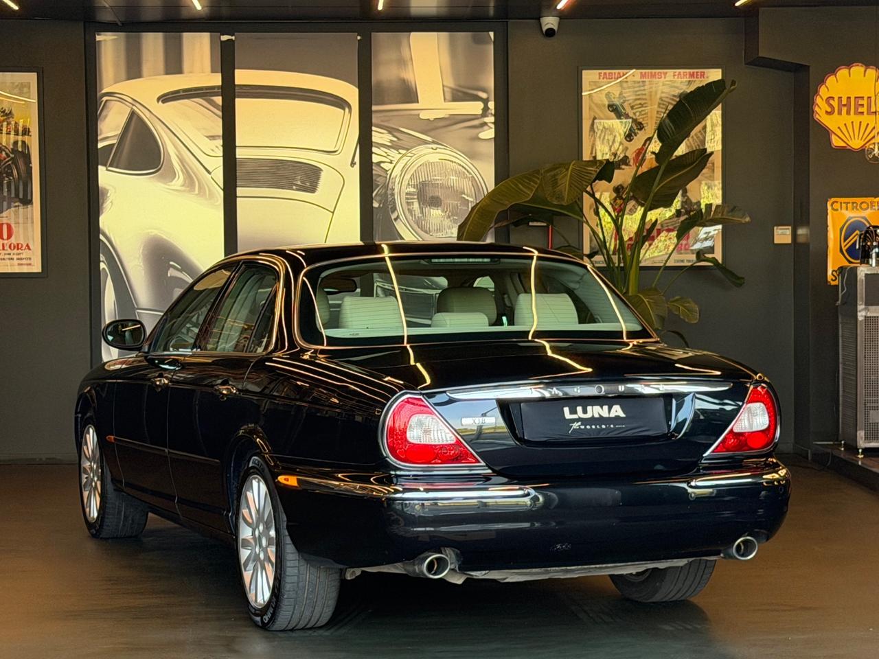 Jaguar XJ 4.2 V8 cat Executive