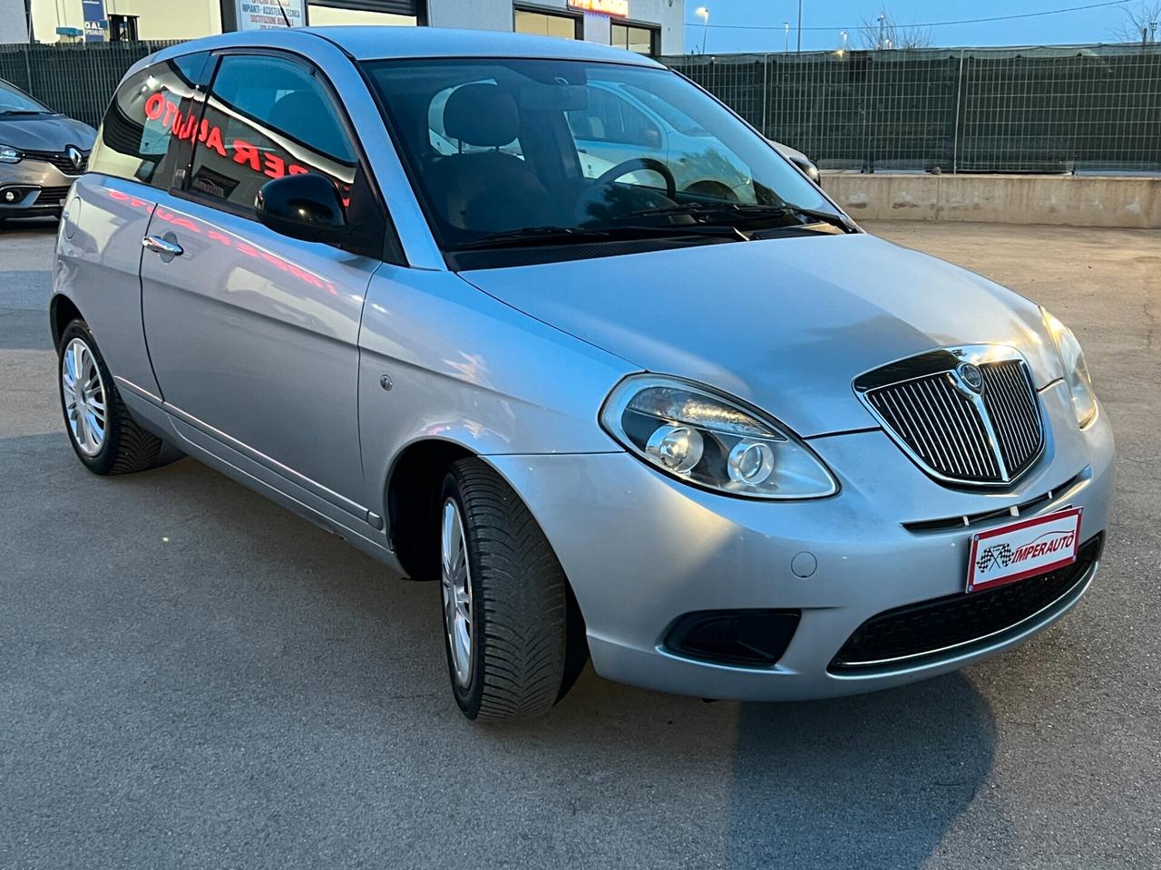 Lancia Ypsilon 1.2 Diva TAGLIANDATA