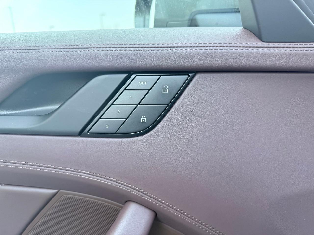 Porsche 911 Targa 3.0 4 GTS auto