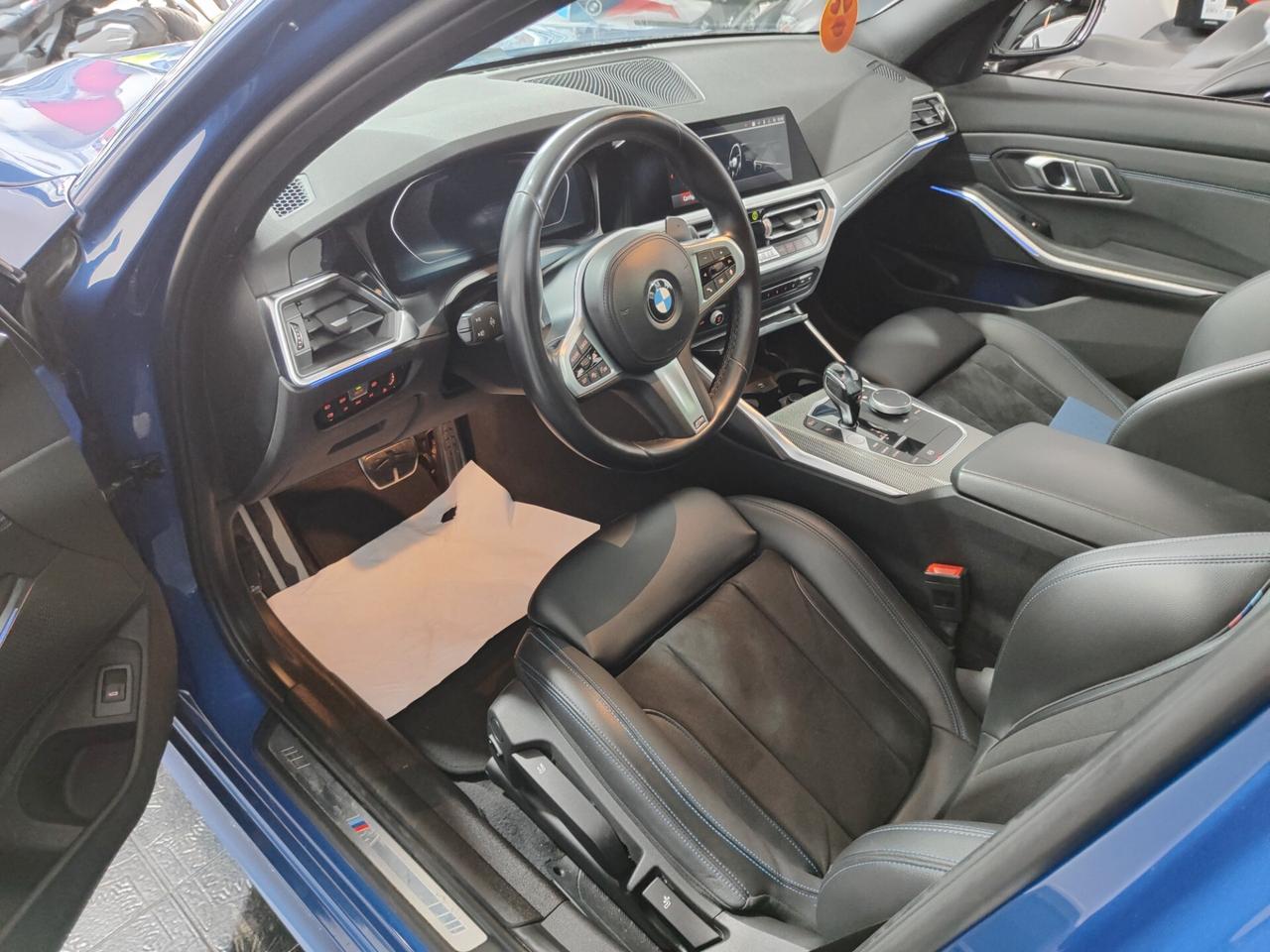 Bmw 320d 48V xDrive M-Sport * Tetto * Navi * Pelle e Alcantara * Garantita 12 Mesi