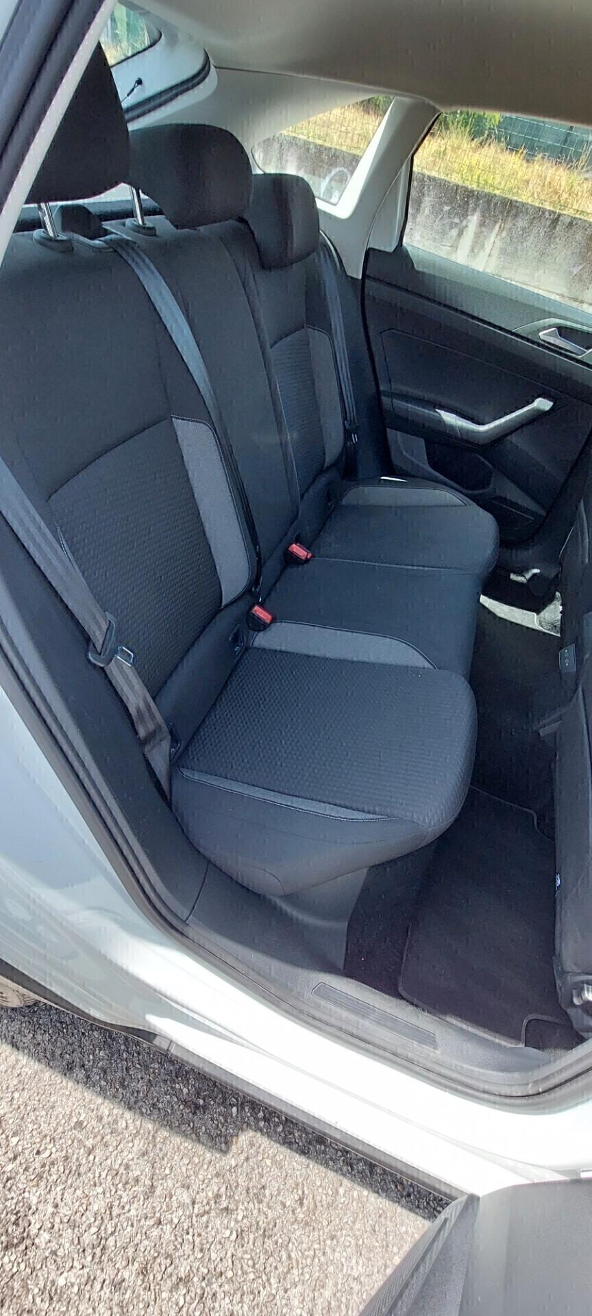 TAIGO 1,0 BENZINA LIFE 110 CV STRAFULL OPTIONAL NAVI RETROCAMERA TELEFONO FULL FULL