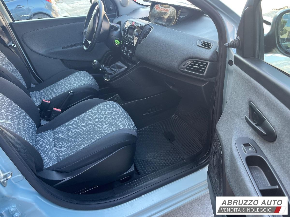 LANCIA - Ypsilon - 1.0 FireFly 5p. S&S Hybrid Oro