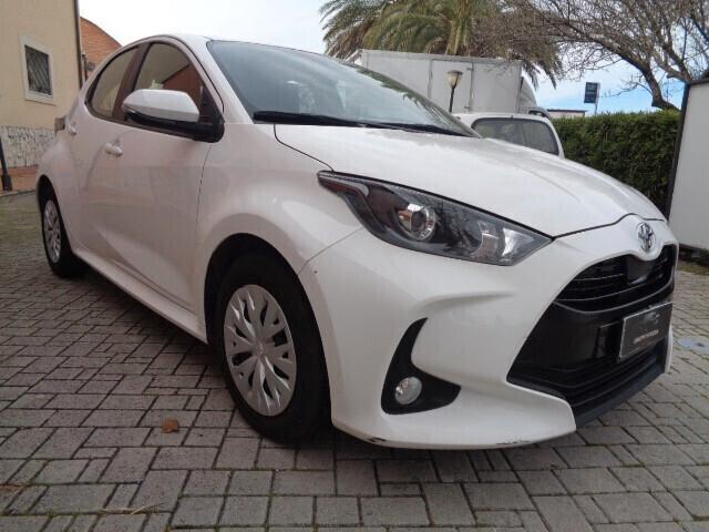 Toyota Yaris 1.0 5 porte Active NO VINCOLO FINANZIAMENTO LEGGERE NOTE