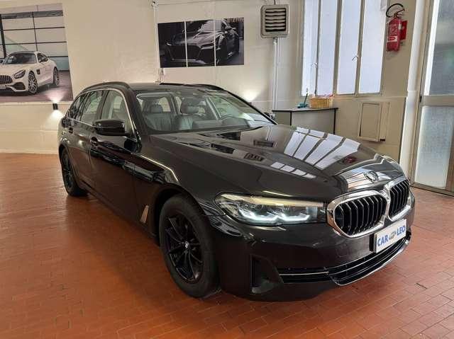 BMW 520 Touring 520d Touring mhev 48V xdrive Business auto