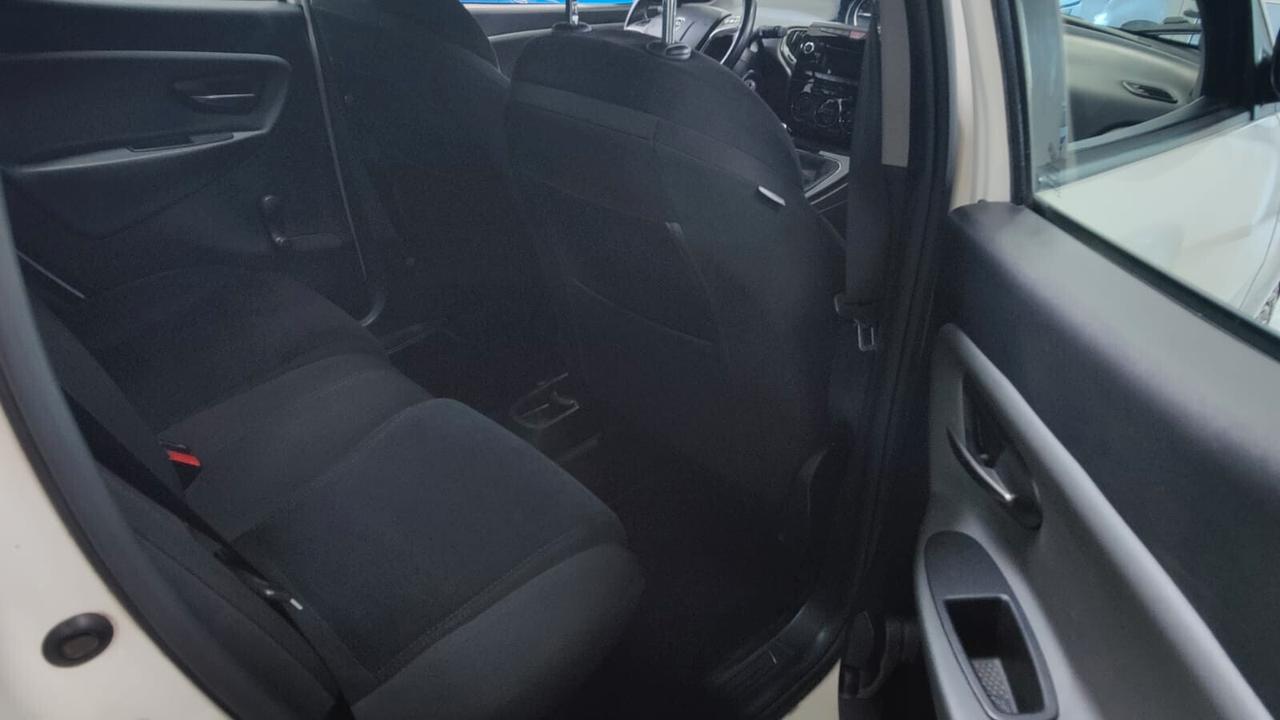 Lancia Ypsilon 0.9 TwinAir 85 CV 5 Porte Metano Ecochic Gold