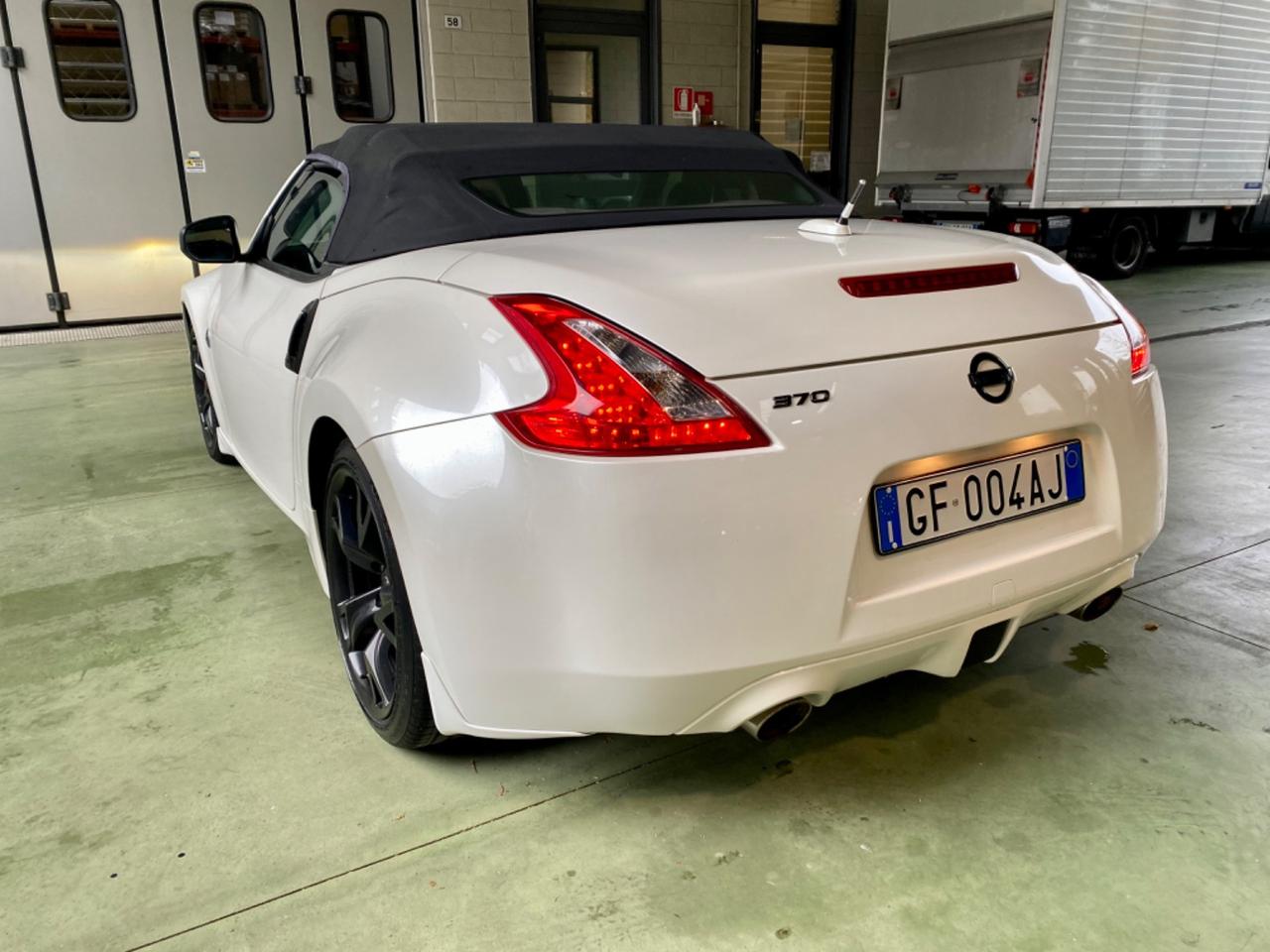 Nissan Z 370Z Roadster 3.7 V6 Lev 2