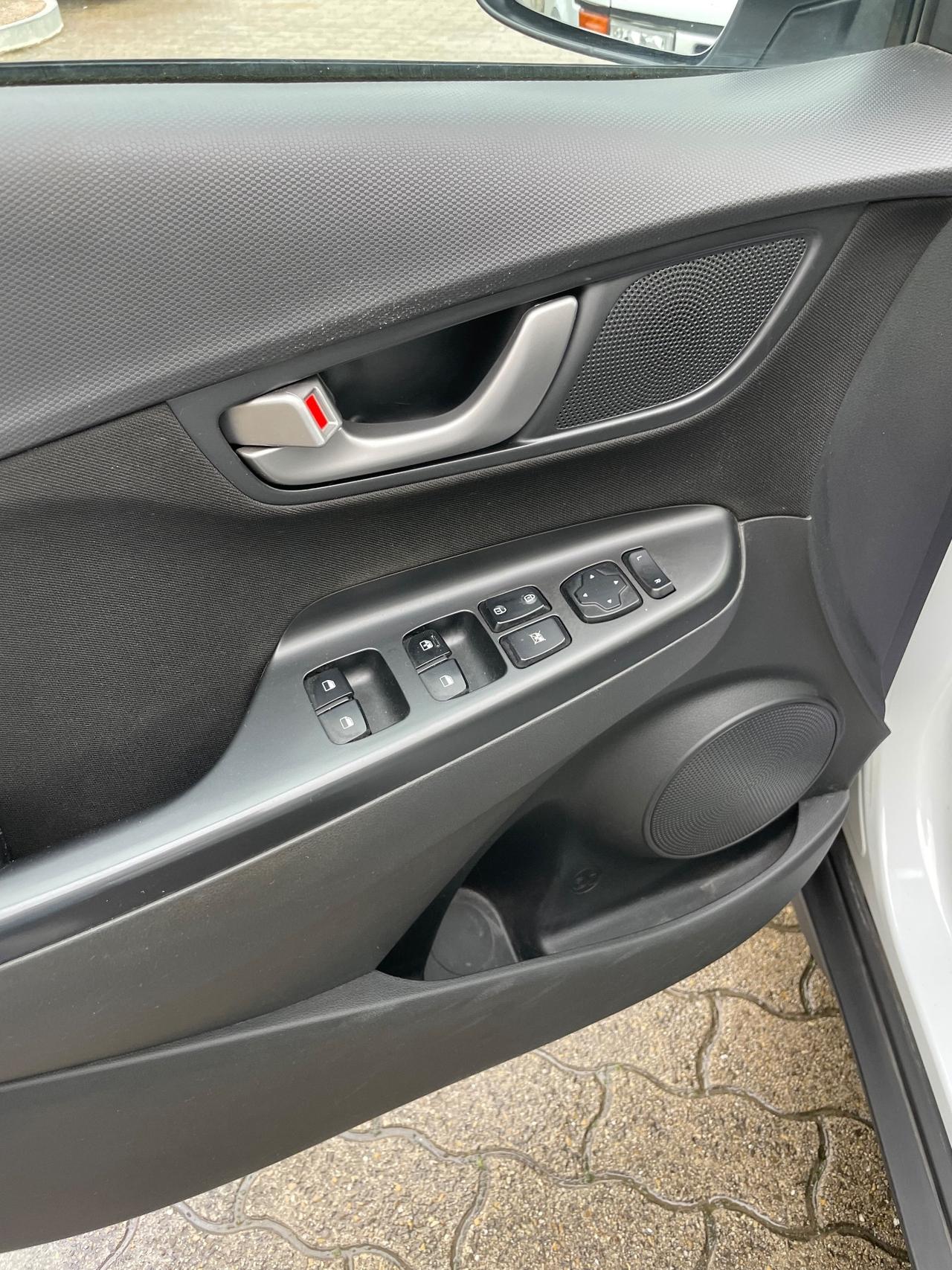 Hyundai Kona 1.6 CRDI 4WD Hybrid 48V DCT XLine