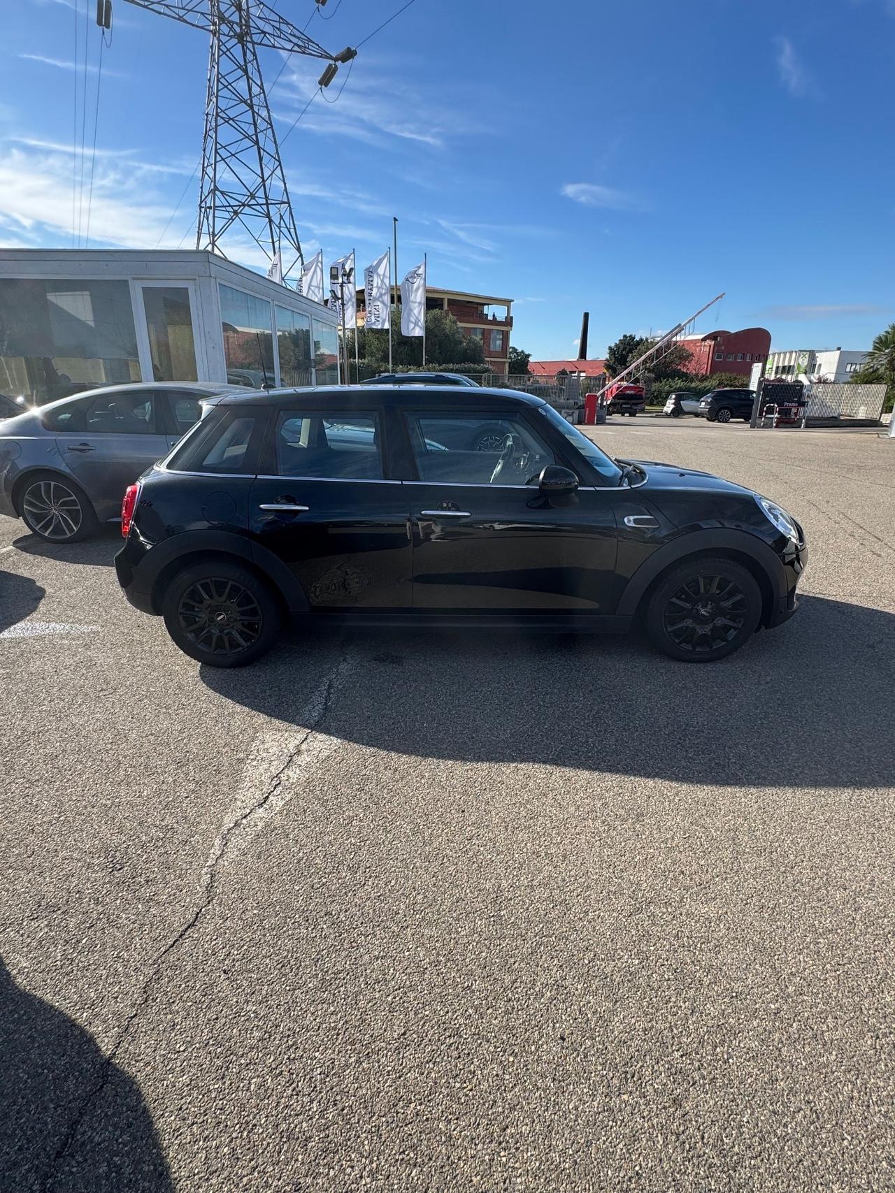 Mini 1.5 Cooper D 5 porte