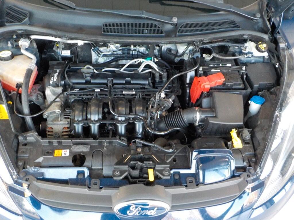 Ford Fiesta 1.2 60CV 5p. Titanium . Guidabile da neopatentati.