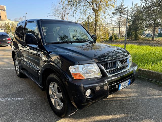 MITSUBISHI Pajero 3.2 16V DI-D 3p. aut. Intense