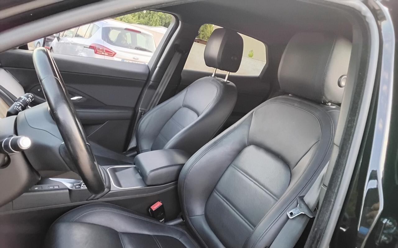 Jaguar E-Pace 2.0D 180 CV AWD aut. First Edition