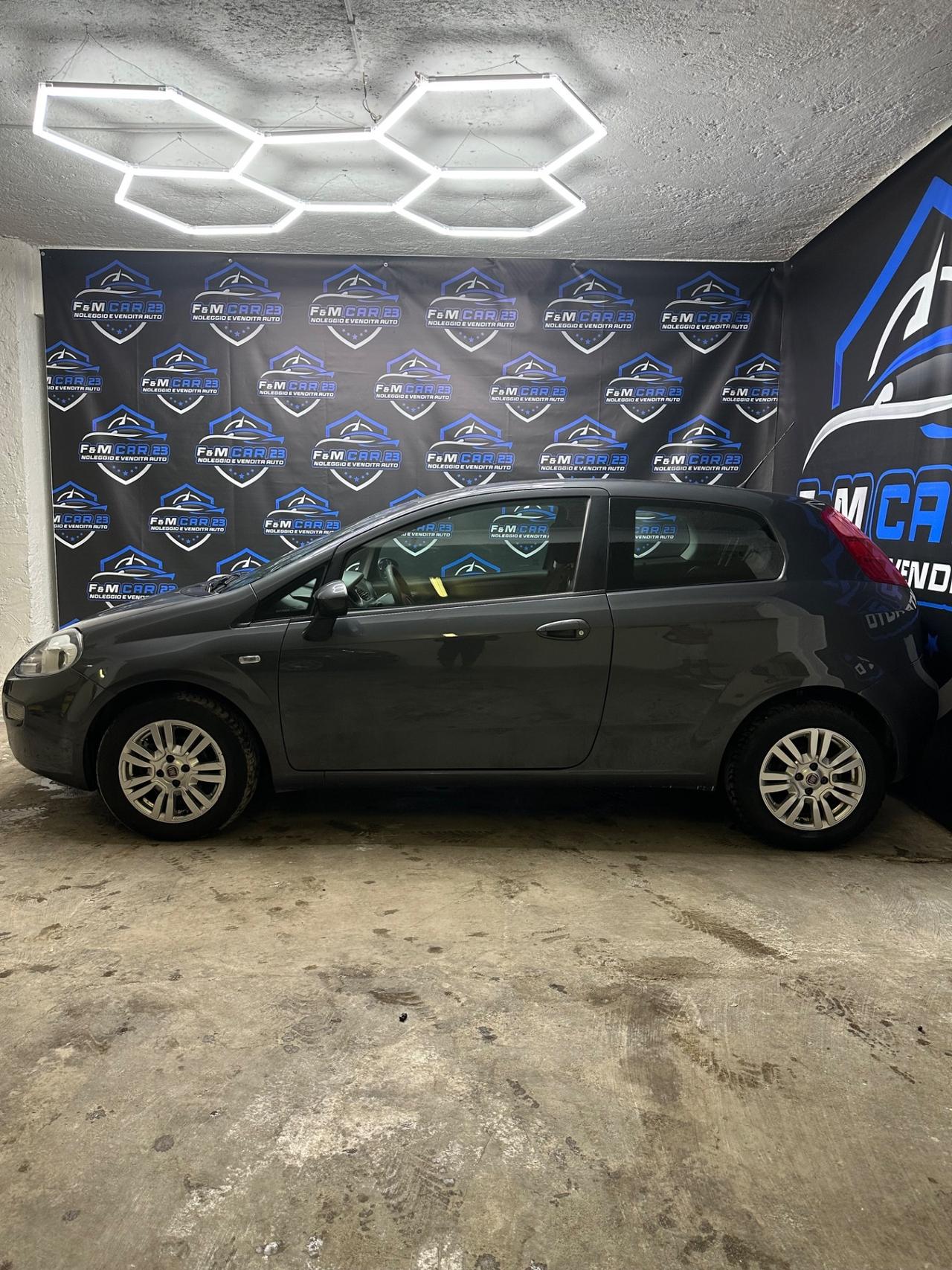 Fiat Punto 1.3 MJT II 75 CV 3 porte Street