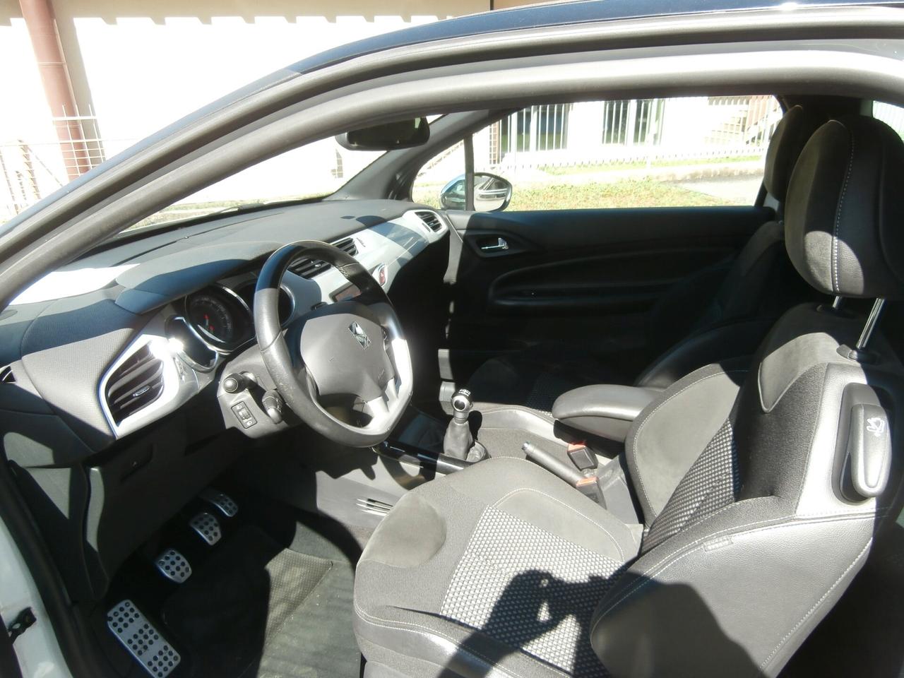 Ds DS3 DS 3 1.4 HDi 70 Just Black NEOPATENTATI