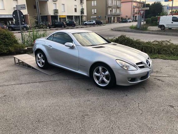 Mercedes-Benz SLK 200 k navi, pelle nera, cambio aut., fari xeno