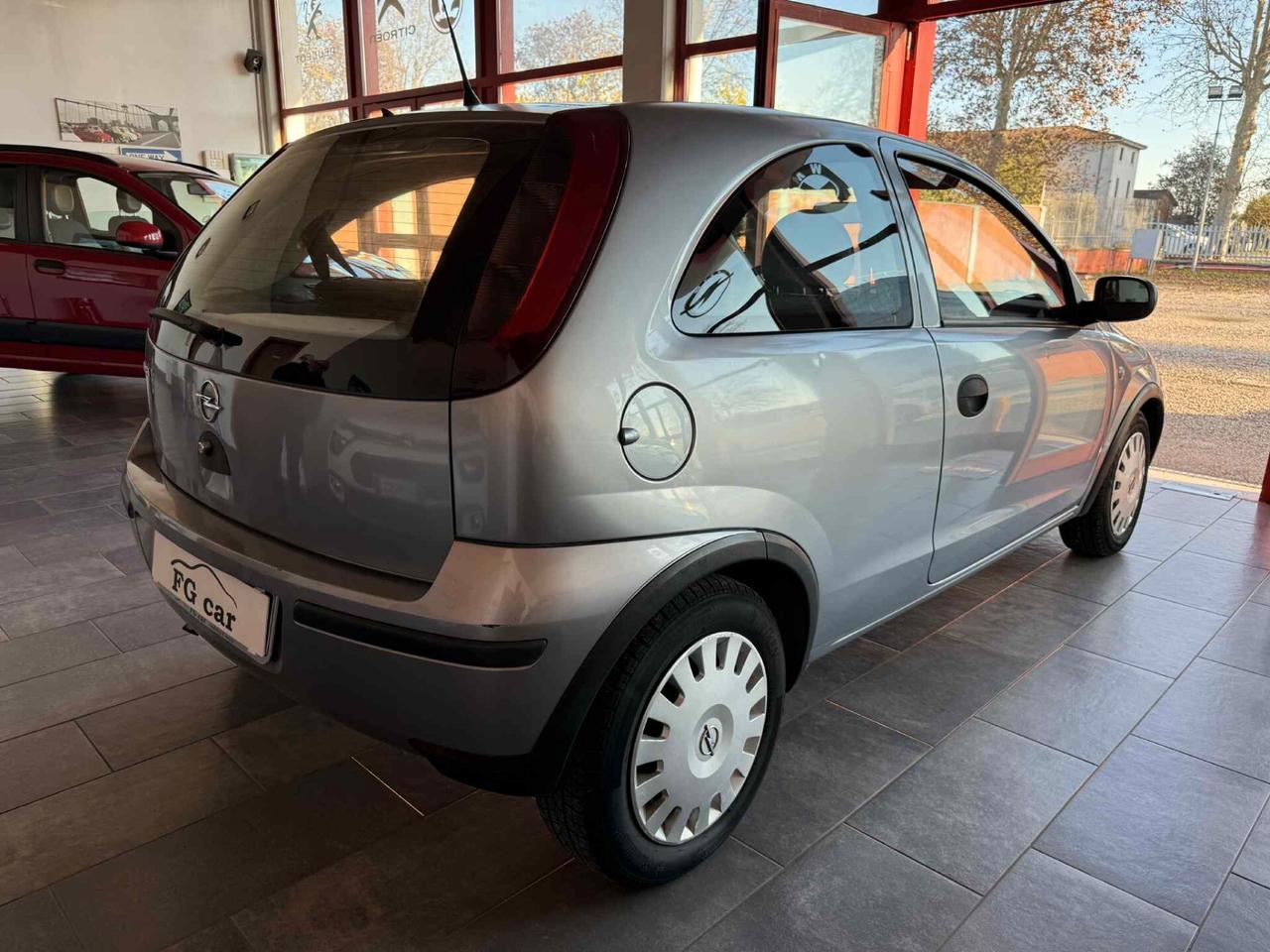 Opel Corsa 1.0i 12V cat 3 porte Club NEOPATENTATI