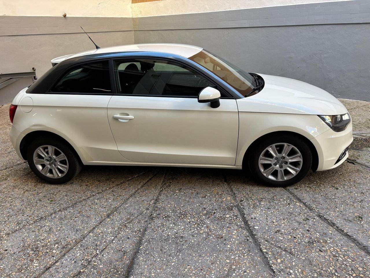 AUDI A1 - UNICO PROPRIETARIO