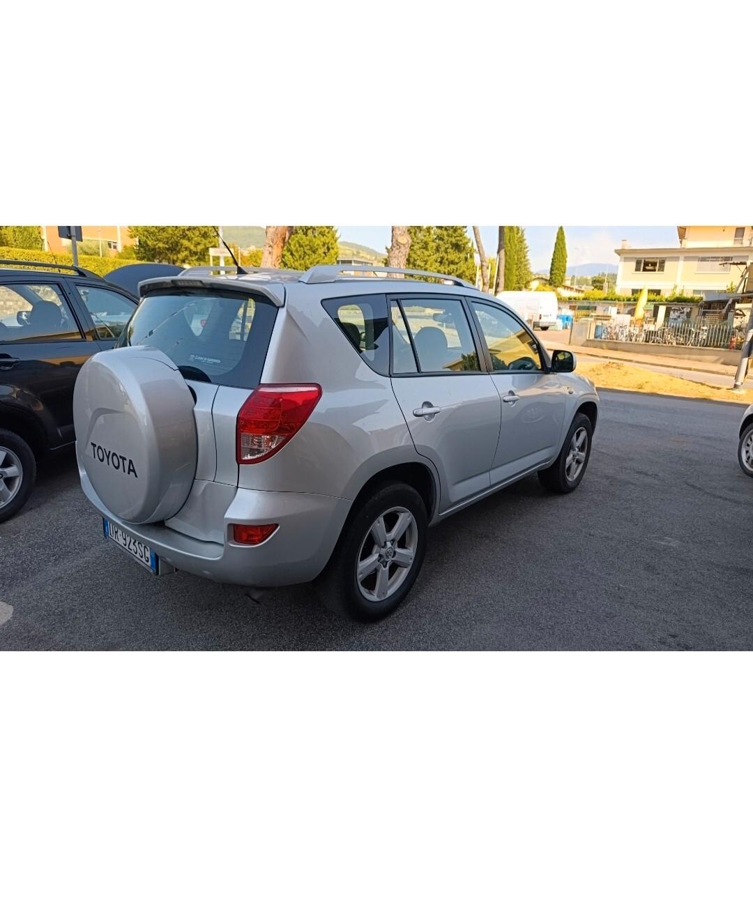 Toyota RAV 4 RAV4 2.2 D-4D 136 CV Sol