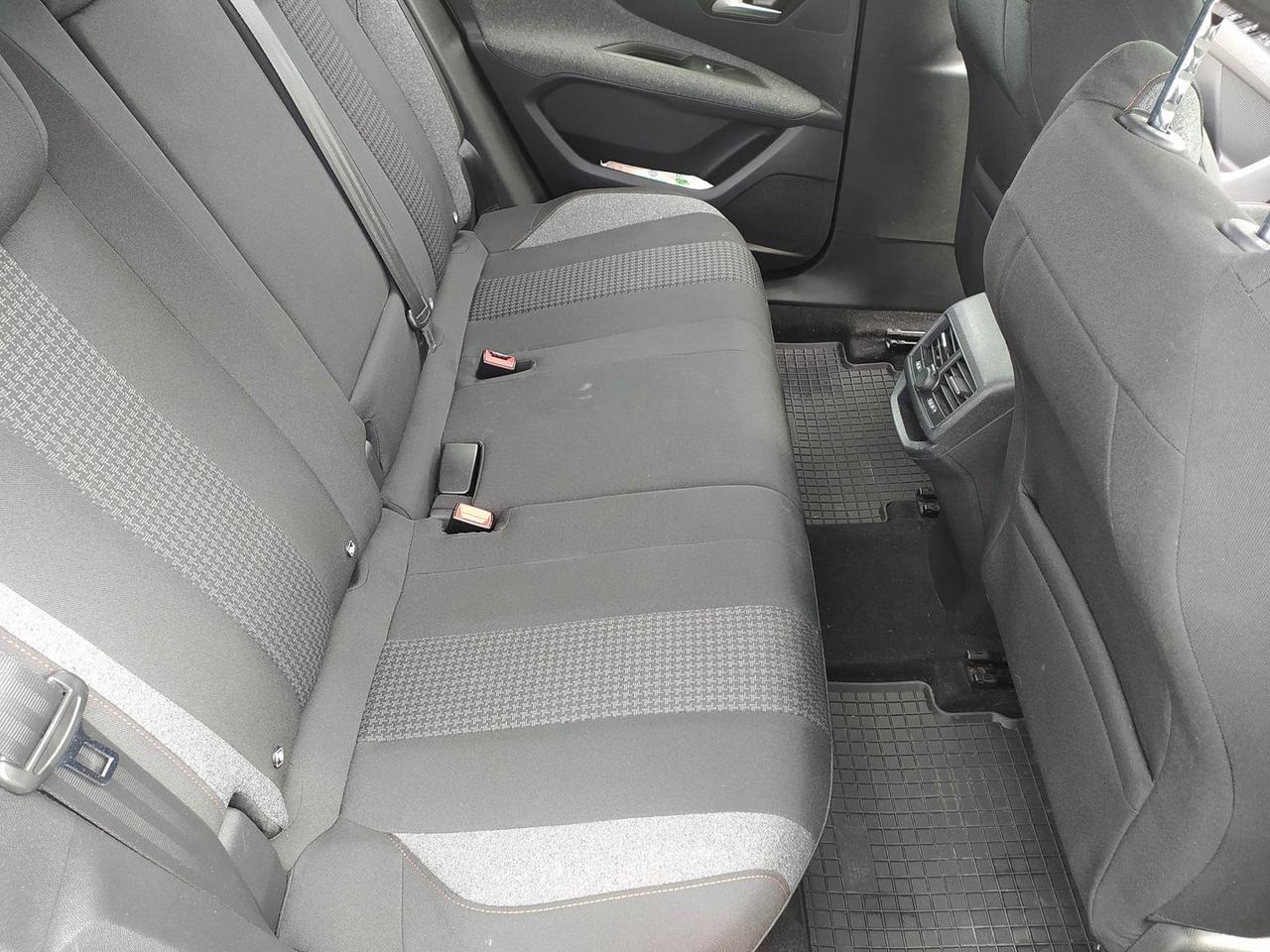 Peugeot 3008 Active 1.5 Blue HDI 130