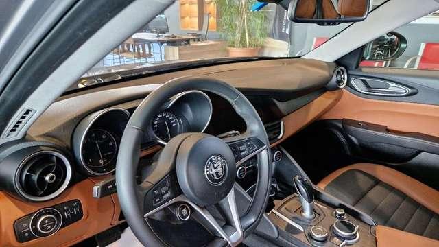 Alfa Romeo Giulia 2.2 Turbodiesel 180 CV Automatica