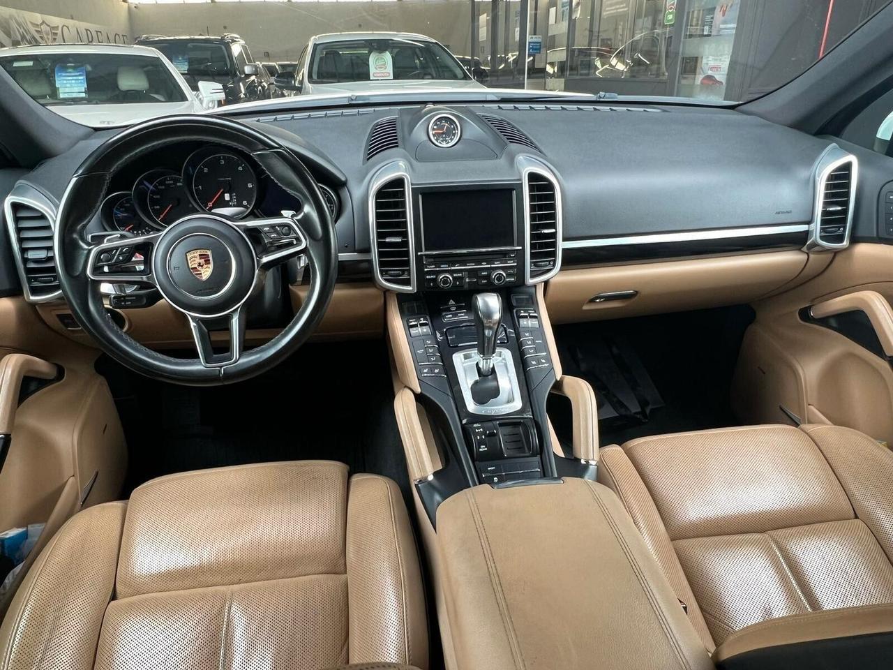 Porsche Cayenne 3.0 Diesel 236CV - 2017