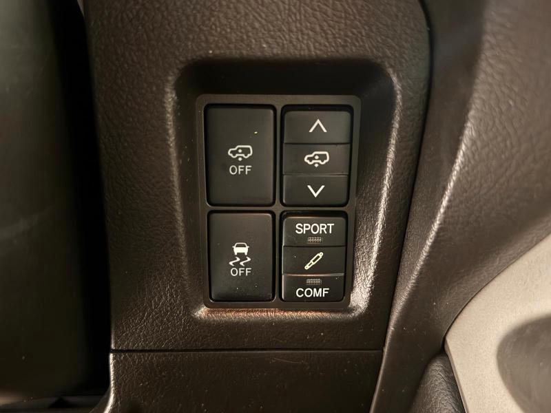 Toyota Land Cruiser 5 Porte Land Cruiser 5p 3.0 d-4d Executive+ 190cv auto