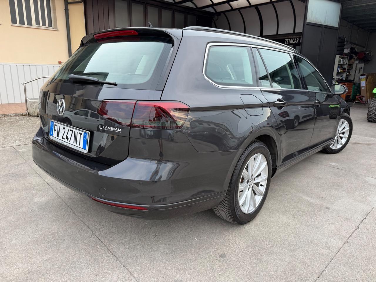 Volkswagen Passat Variant 2.0 TDI DSG Business BlueMotion Tech