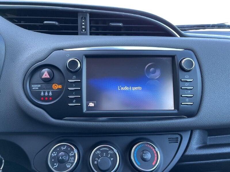 Toyota Yaris III 2017 5p 1.0 Active my18