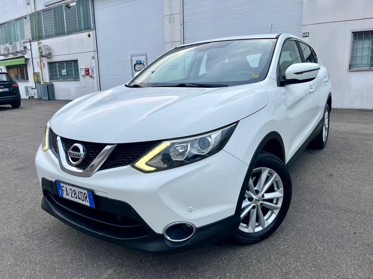 Nissan Qashqai 1.2benz 2015 106.000km perfetta