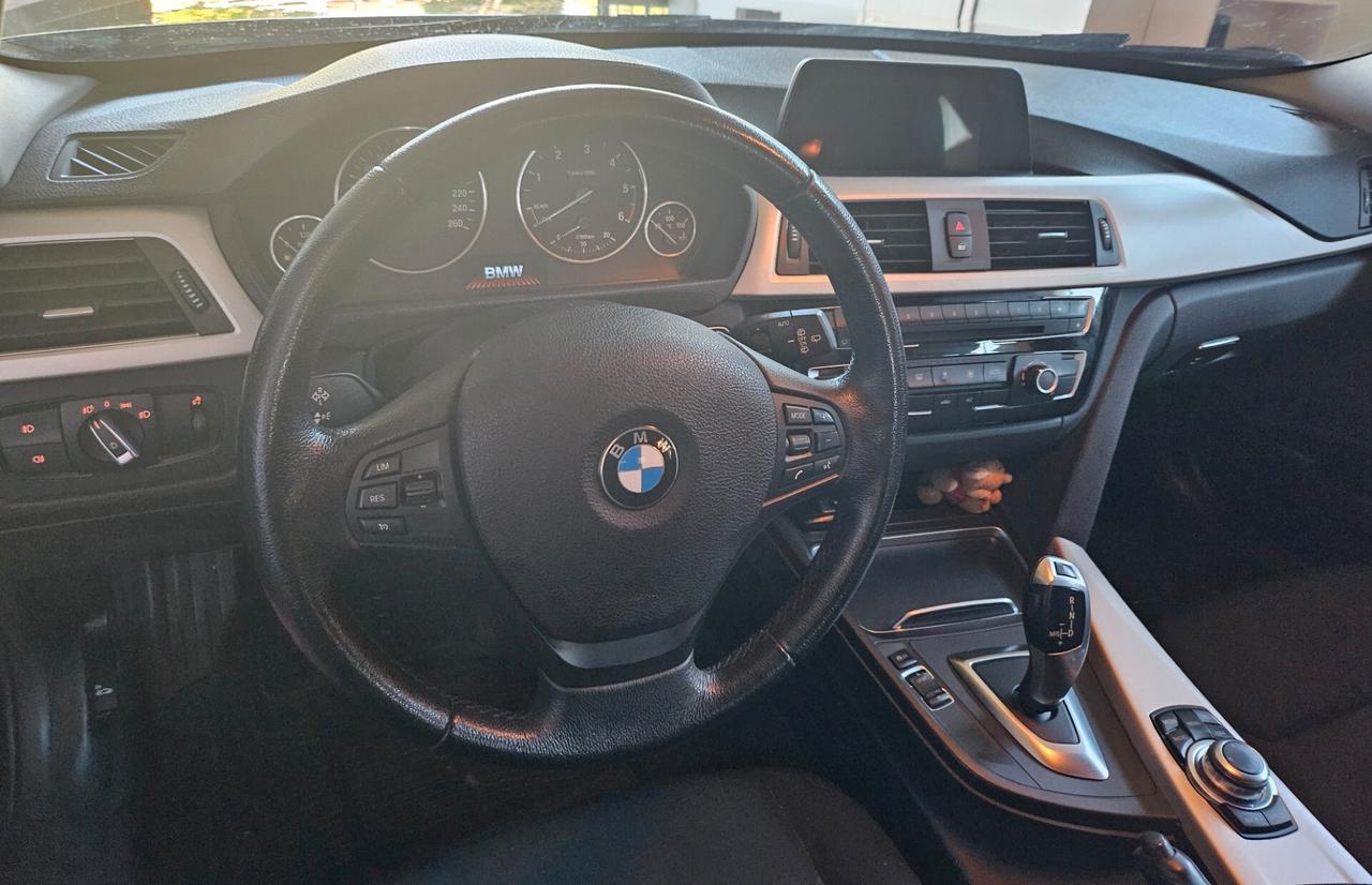 Bmw 318 318d Touring Business con TETTO aut