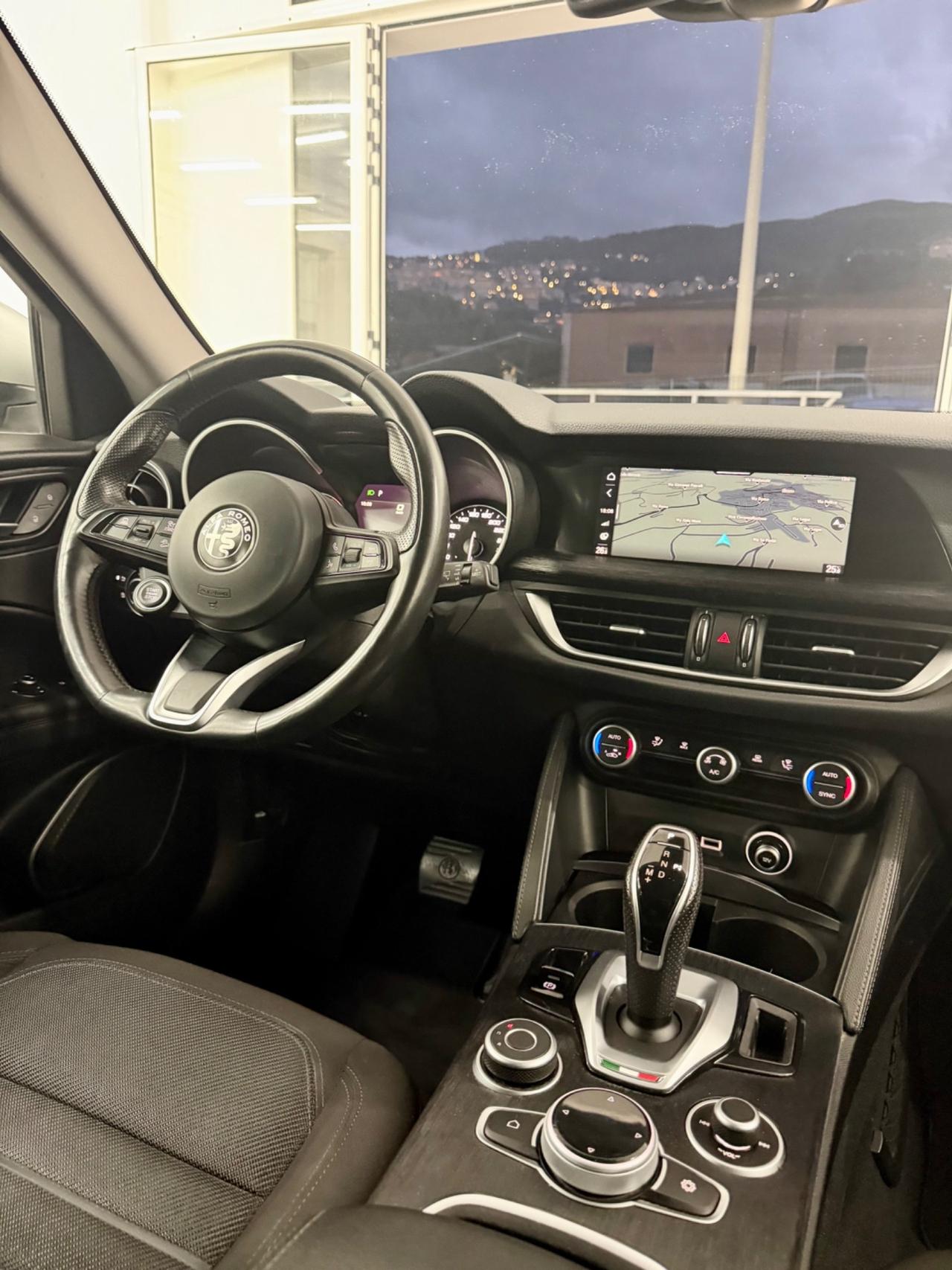 Alfa Romeo Stelvio 2.2 160 CV AT8 RWD FINANZIABILE