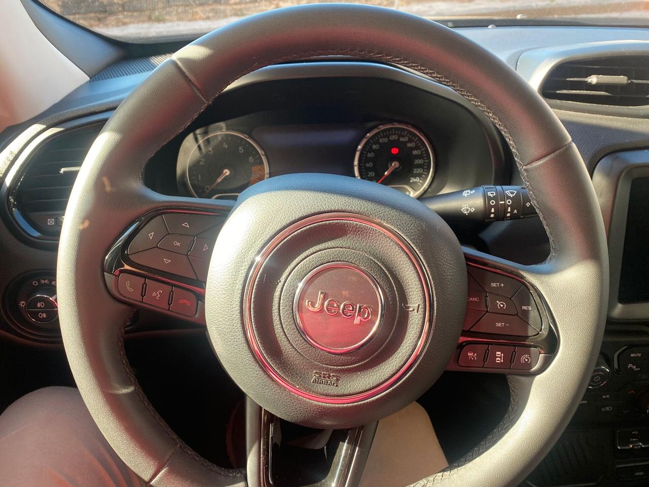 Jeep Renegade 1.3 T4 DDCT 150cv allestimento S total black
