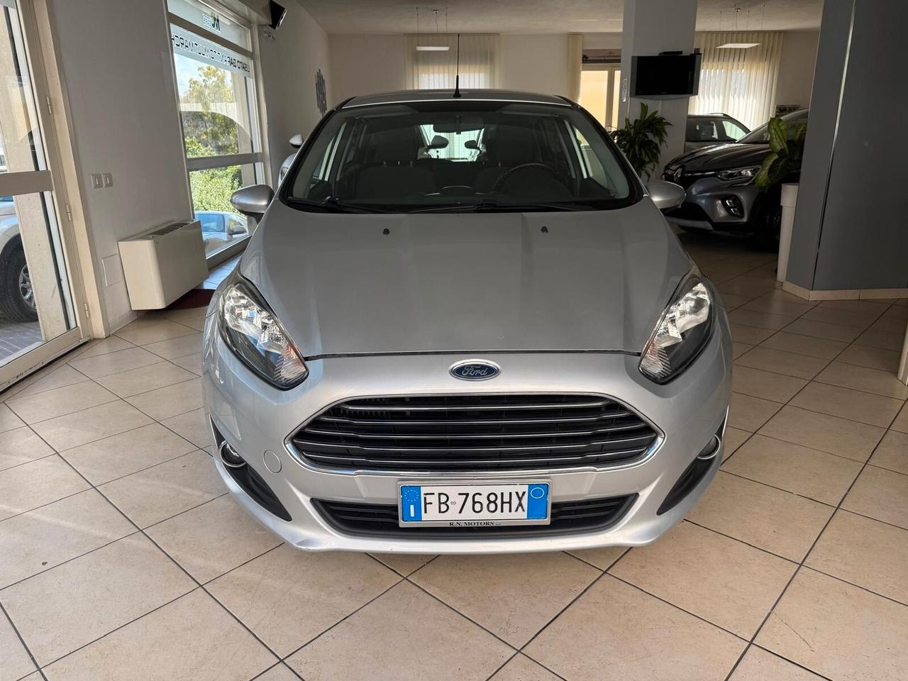 Ford Fiesta 1.5 TDCi 75CV 5 porte Black & White Edition