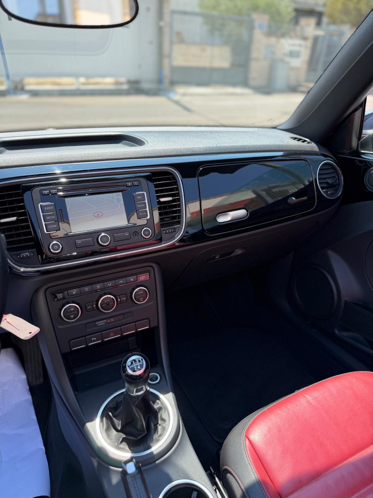 Volkswagen Maggiolino Cabrio 1.6 TDI 50’s ANNIVERSARY EDITION-2013/NAVI/CLIMA/17”