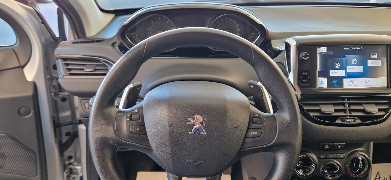Peugeot 208 1.4 eHDi 68cv Automatica
