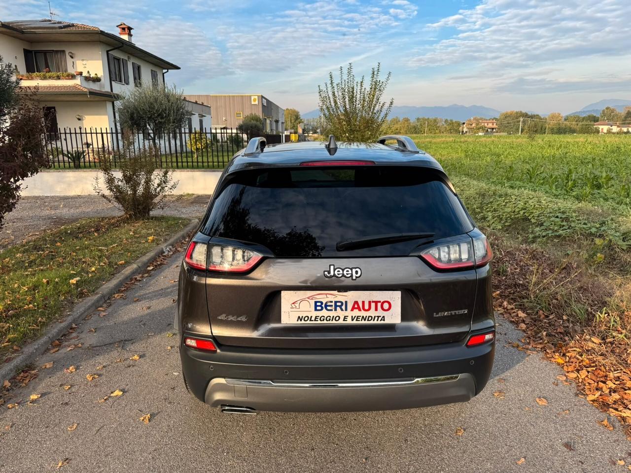 Jeep Cherokee cambiò automatico (4x4)
