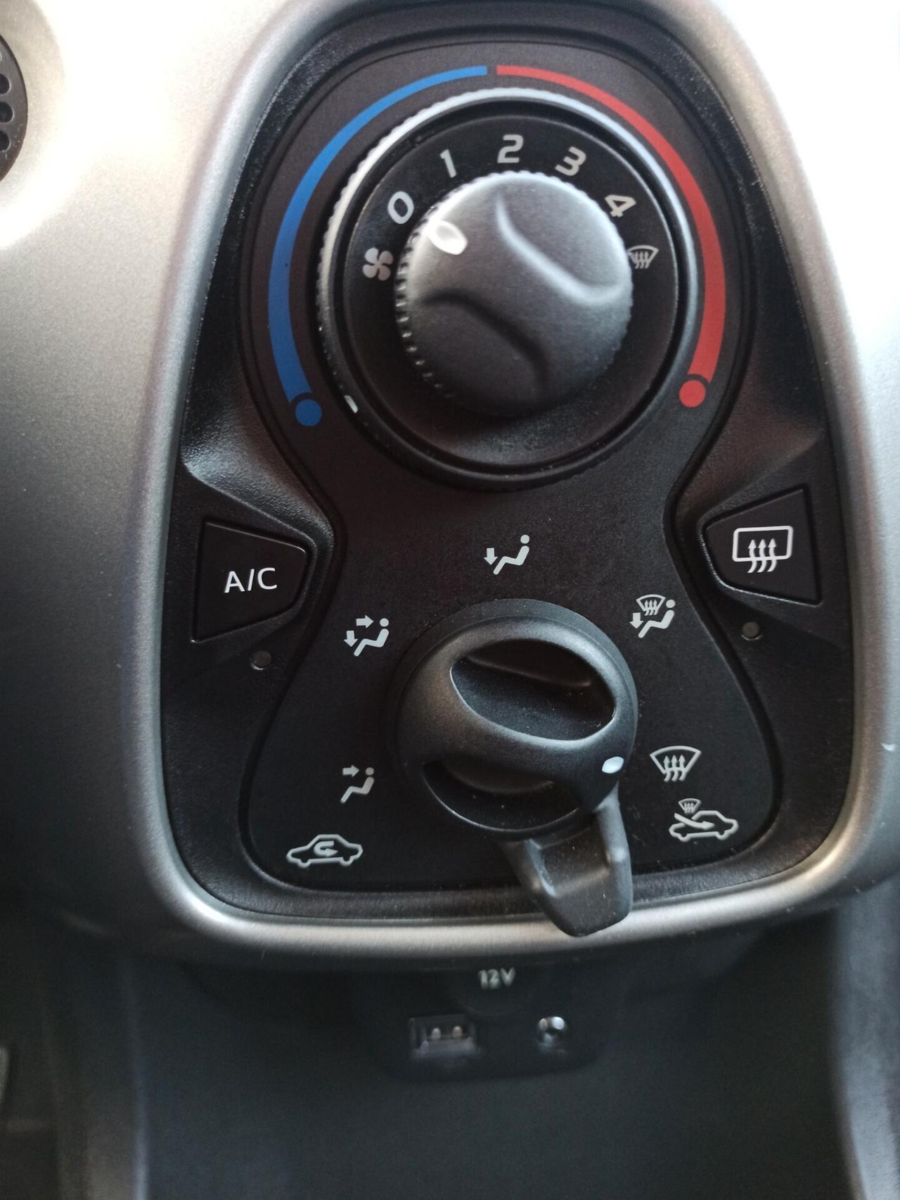 Peugeot 108 VTi 68 5 porte Active