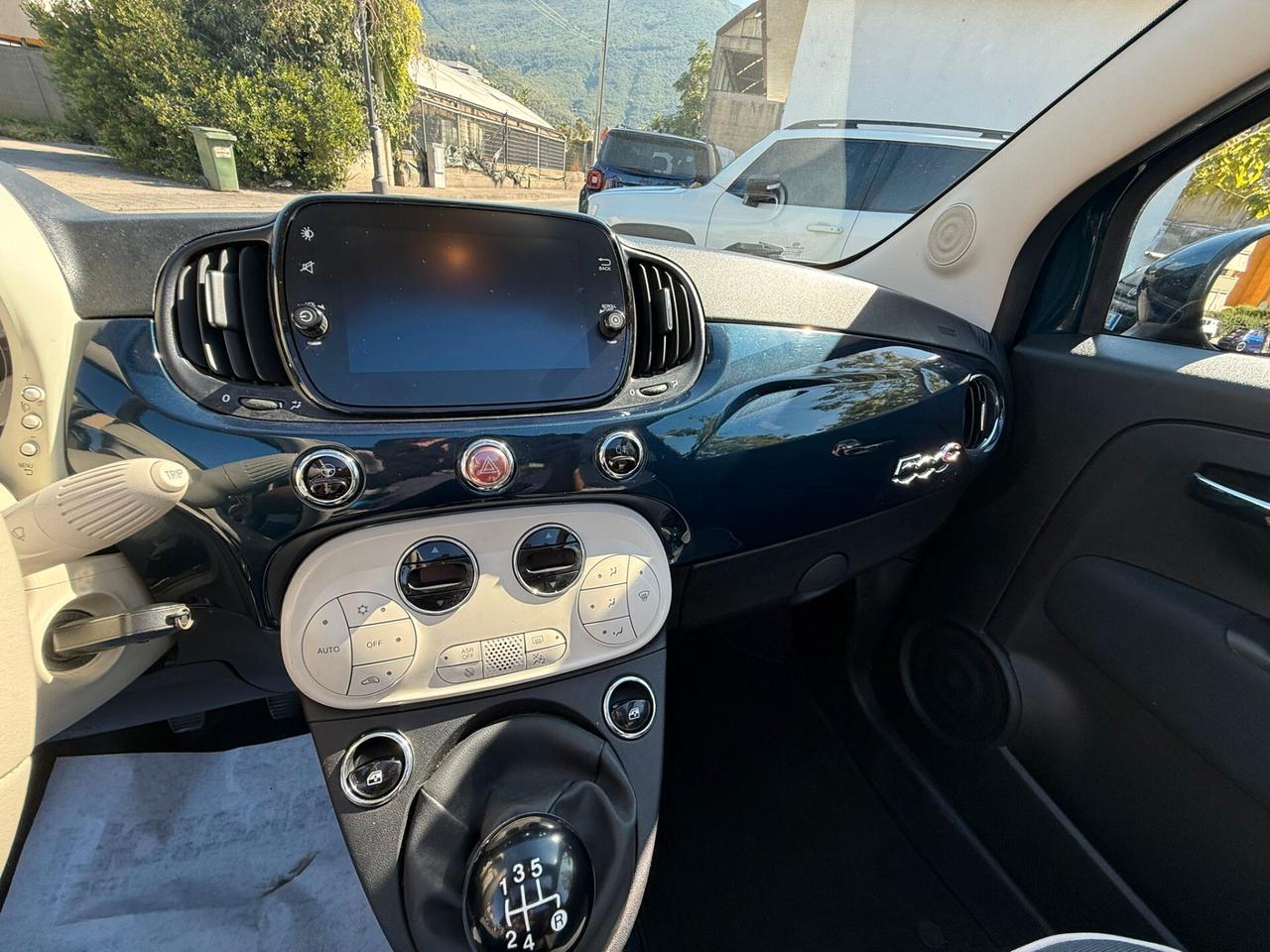 Fiat 500 C 1.2 Lounge radio 7"