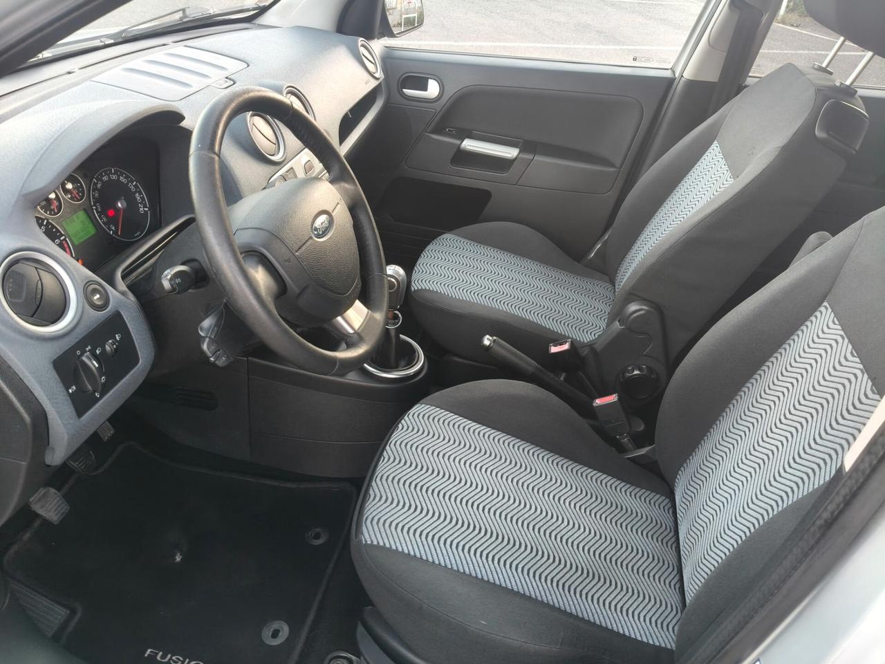 Ford Fusion 1.6 5 porte SOLAMENTE 115.000 KM